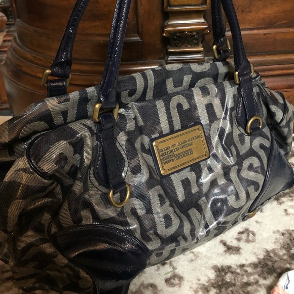 RARE Marc Jacobs large logo patent leather tote - Picture 4 of 7